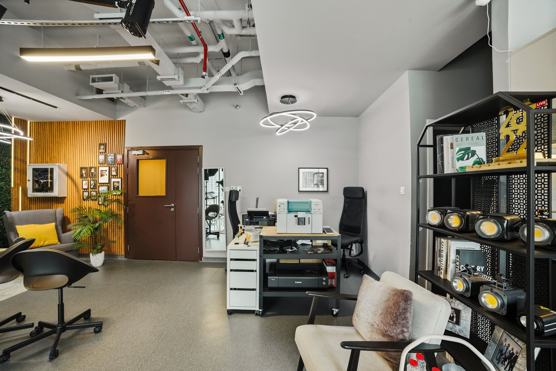 An unhurried portrait session at Sukoon Studio in Business Bay